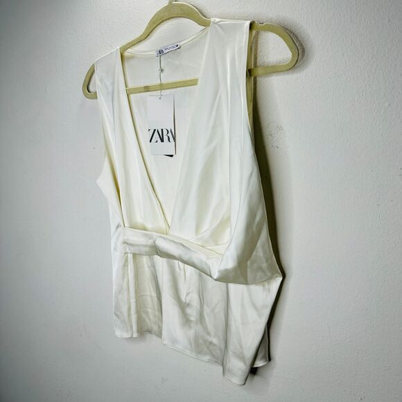 NWT Zara Cream Satin Sleeveless Knotted Front Effect Faux Wrap Blouse Top M - Picture 4 of 13